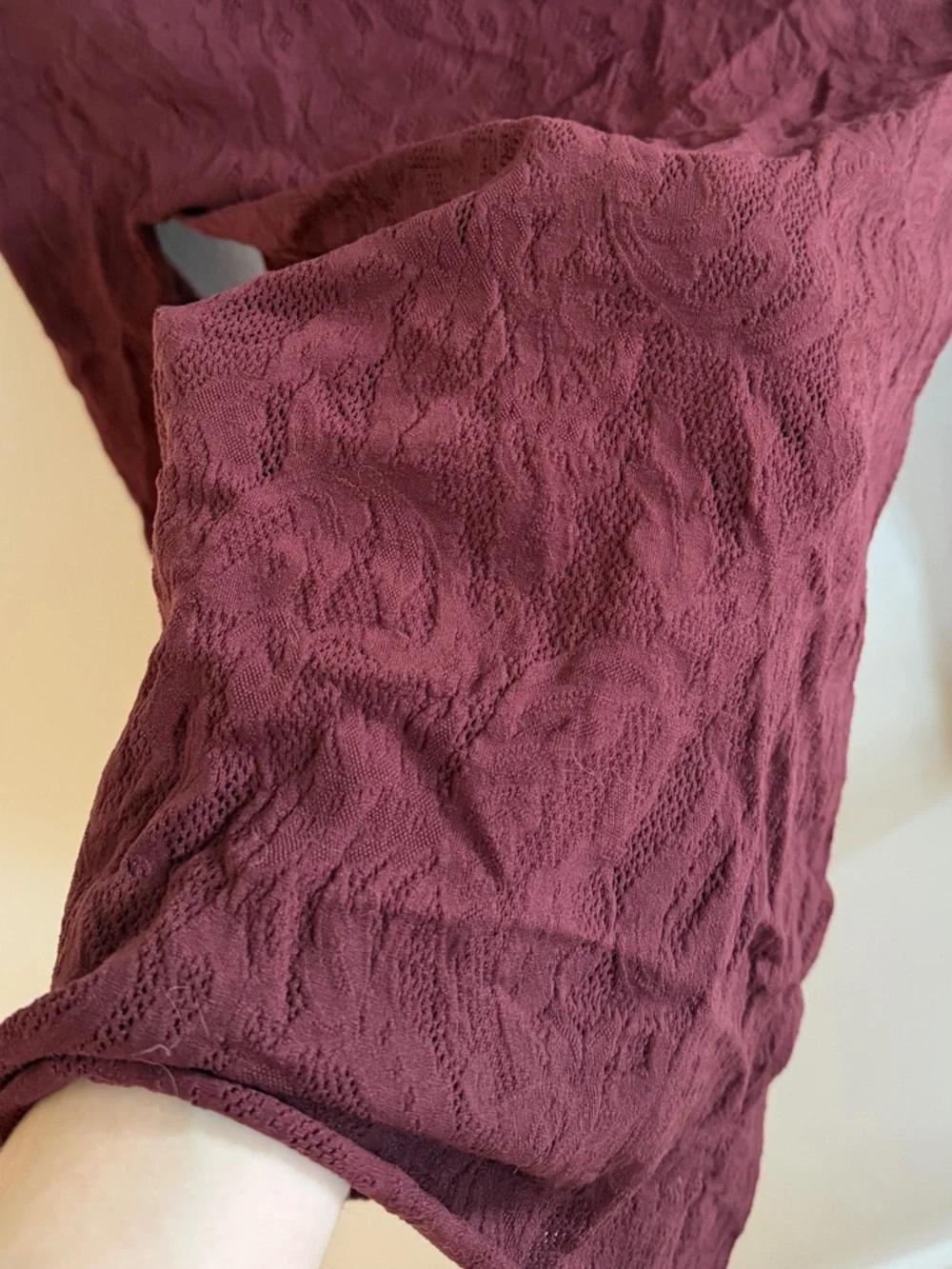 ARITZIA | Flora Seamless Sorolla Longsleeve - Picture 4 of 5